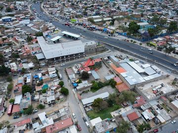 Terreno de Uso Mixto con Infraestructura Comercial villas de guadalupe, Zapopan,