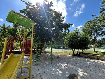 TERRENO CON EXCELENTES MEDIDAS EN VENTA EN LA REJOYADA UBICADO EN KOMCHEN