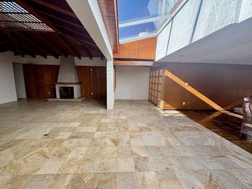 EN VENTA Casa con seguridad en La herradura