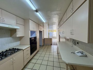 EN VENTA Casa con seguridad en La herradura
