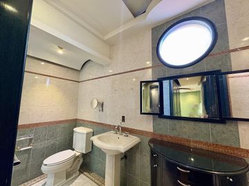 EN VENTA Casa con seguridad en La herradura