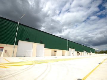VENTA DE BODEGAS EN CARRETERA MERIDA - CANCUN