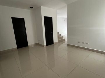 CASA EN RENTA PUERTA DE HIERRO, CUMBRES