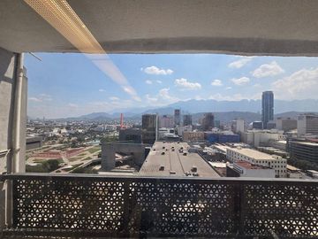 Oficina/Local en Renta — Edificio Latino, Macroplaza, Centro de Monterrey