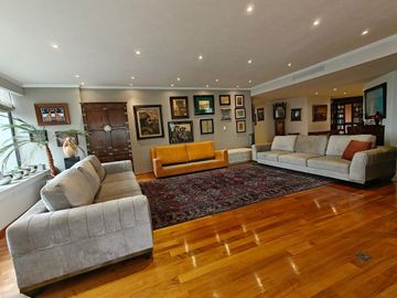 SE VENDE HERMOSO DEPARTAMENTO  EN 