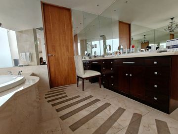 SE VENDE HERMOSO DEPARTAMENTO  EN 