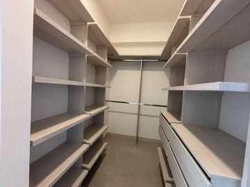 APARTAMENTO EN ARRIENDO UBICADO EN ENVIGADO SECTOR JARDINES