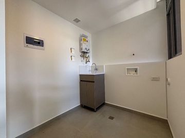 APARTAMENTO EN ARRIENDO UBICADO EN ENVIGADO SECTOR JARDINES