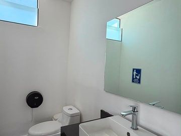 Departamento con terraza en venta en Central Chapultepec