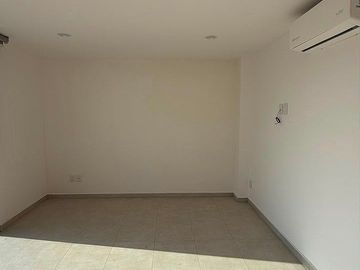 Departamento con terraza en venta en Central Chapultepec
