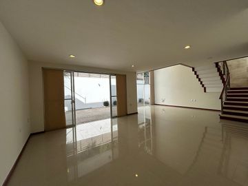 Residencia ubicada en Juriquilla la campana