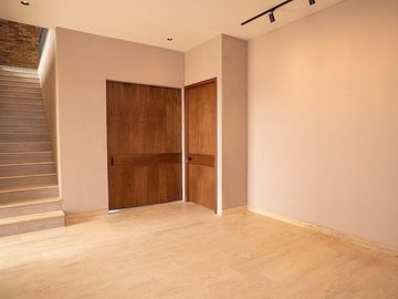 Exclusiva propiedad en Residencial Viñedos del Polo QRO