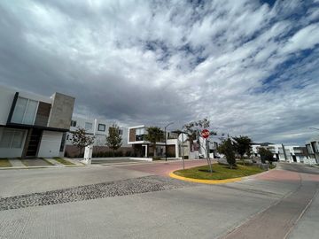 Depa en renta San Isidro Juriquilla fracc Mattia
