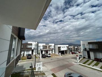 Depa en renta San Isidro Juriquilla fracc Mattia