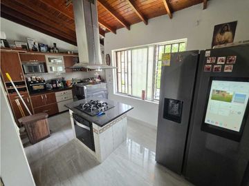 VENDO APARTAMENTO EN LAURELES