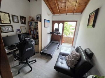 VENDO APARTAMENTO EN LAURELES