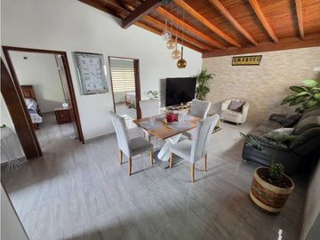 VENDO APARTAMENTO EN LAURELES