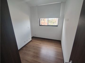 Se Arrienda Apartamento en Medieval Parque Residencial y Comercial