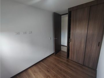 Se Arrienda Apartamento en Medieval Parque Residencial y Comercial