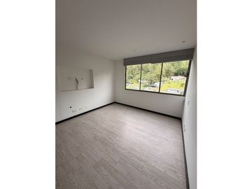 ARRIENDO APARTAMENTO EN LA COLA DEL ZORRO 120mts