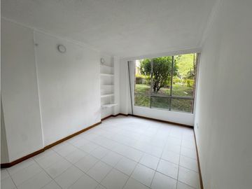 Se Arrienda Apartaestudio en Terrazas de San Diego, Loma del Indio
