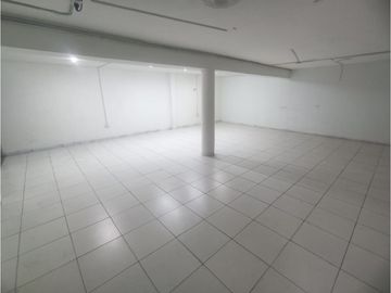 ARRIENDO LOCAL DUPLEX EN LA FLORESTA