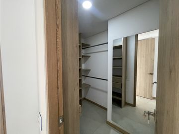 ALQUILER APARTAMENTO EN EL POBLADO SECTOR LAS PALMAS