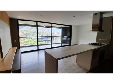 Apartamento en Arriendo, Altos Del Poblado, Medellín 102 m2