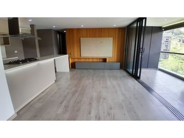 Apartamento en Arriendo, Altos Del Poblado, Medellín 102 m2