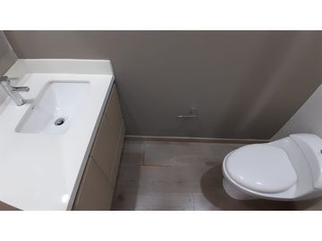 Apartamento en Arriendo, Altos Del Poblado, Medellín 102 m2