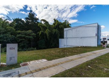 Lote en Venta en Llanogrande, Rionegro | Construye Casa de 3 Niveles