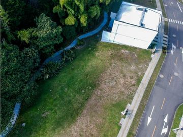 Lote en Venta en Llanogrande, Rionegro | Construye Casa de 3 Niveles