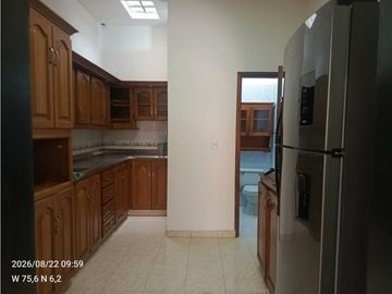 CASA EN VENTA EN BOMBONA