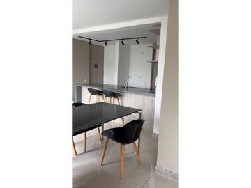 VENDO APARTAMENTO PRIMER PISO VALLE DEL LILI, CALI