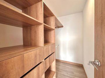 Apartamento En Venta - Sector Las Vegas, Envigado