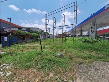 Terreno comercial de 457m2 en venta - Centro de La Chorrera (DR)