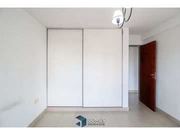 VENTA DEPARTAMENTO DOS DORMITORIOS SOBRE AV. BELGRANO