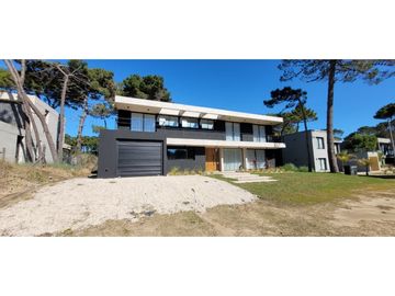 Casa Venta y Alquiler Pinamar Pionero