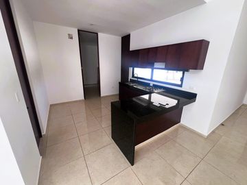 Casa de una planta , en privada con amenidades, Zona Country club