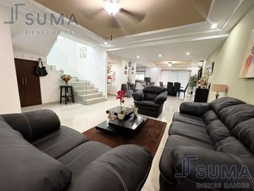 Casa en Venta en Fracc. Costa de Oro, Boca del Rio Veracruz. Con cuarto de servicio