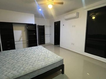 EN RENTA DEPARTAMENTO AMUEBLADO DE LUJO EN BOSQUES DE CAMPECHE
