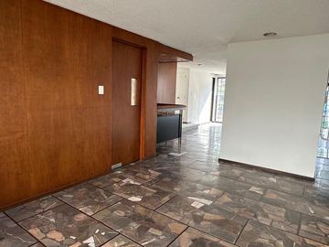 Se renta hermosa y segura casa recientemente renovada en la colonia Portales Sur