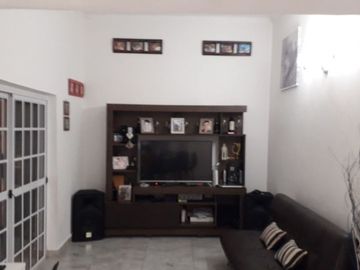 CASA PH DE 3 AMBIENTES EN VENTA - MORON CENTRO