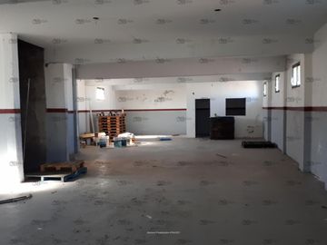 barbaro alquila galpón en san Martin, Villa Lynch