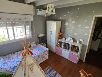 Venta duplex 4 ambientes con patio y cochera en Ciudad Jardin