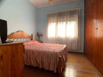 Chalet en muy buen estado - Carlos Diehl 2050, Longchamps.