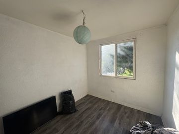 IMPECABLE CASA EN VENTA, CON GRAN TERRENO Y POTENCIAL