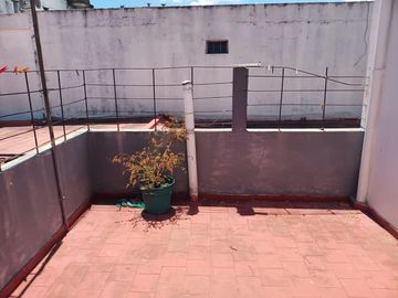 VENTA PH  3AMB- MORON SUR