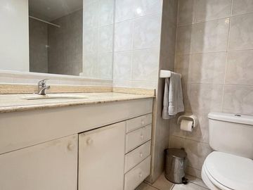 ARRIENDO AMPLIO Y LUMINOSO DEPTO 3 DORM 2 BANOS 1 ESTAC 1BOD