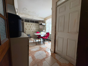 SE VENDE AMPLIA CASA SOLO AL CONTADO 122M2
